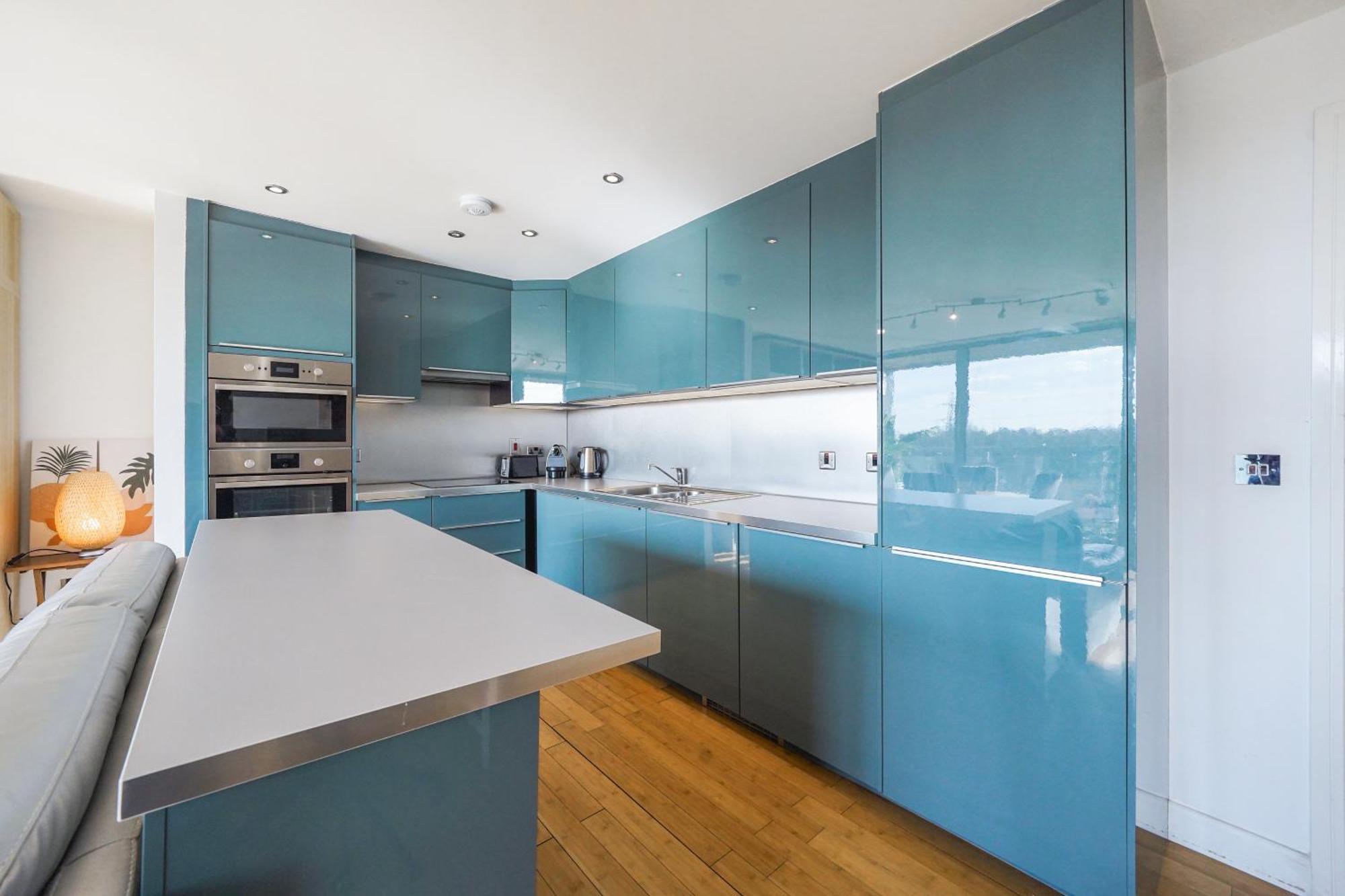Riverside - 2 Bedroom & Free Parking
