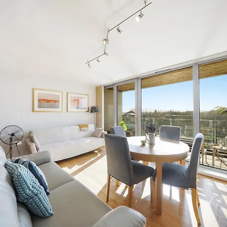 City Riverside - 2 Bedroom & Free Parking Barking  Exterior photo