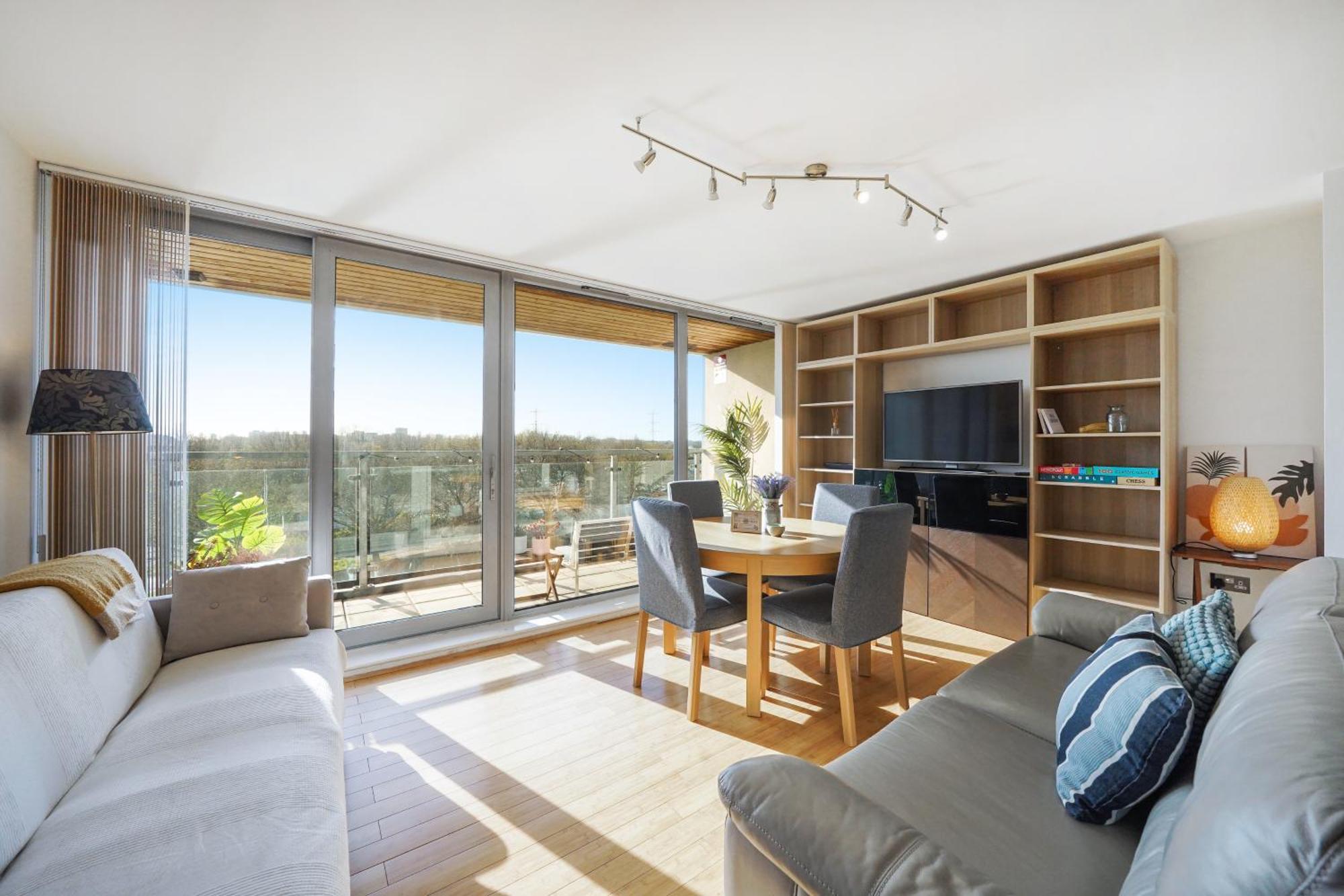 Apartment Riverside - 2 Bedroom & Free Parking Barking (Greater London)