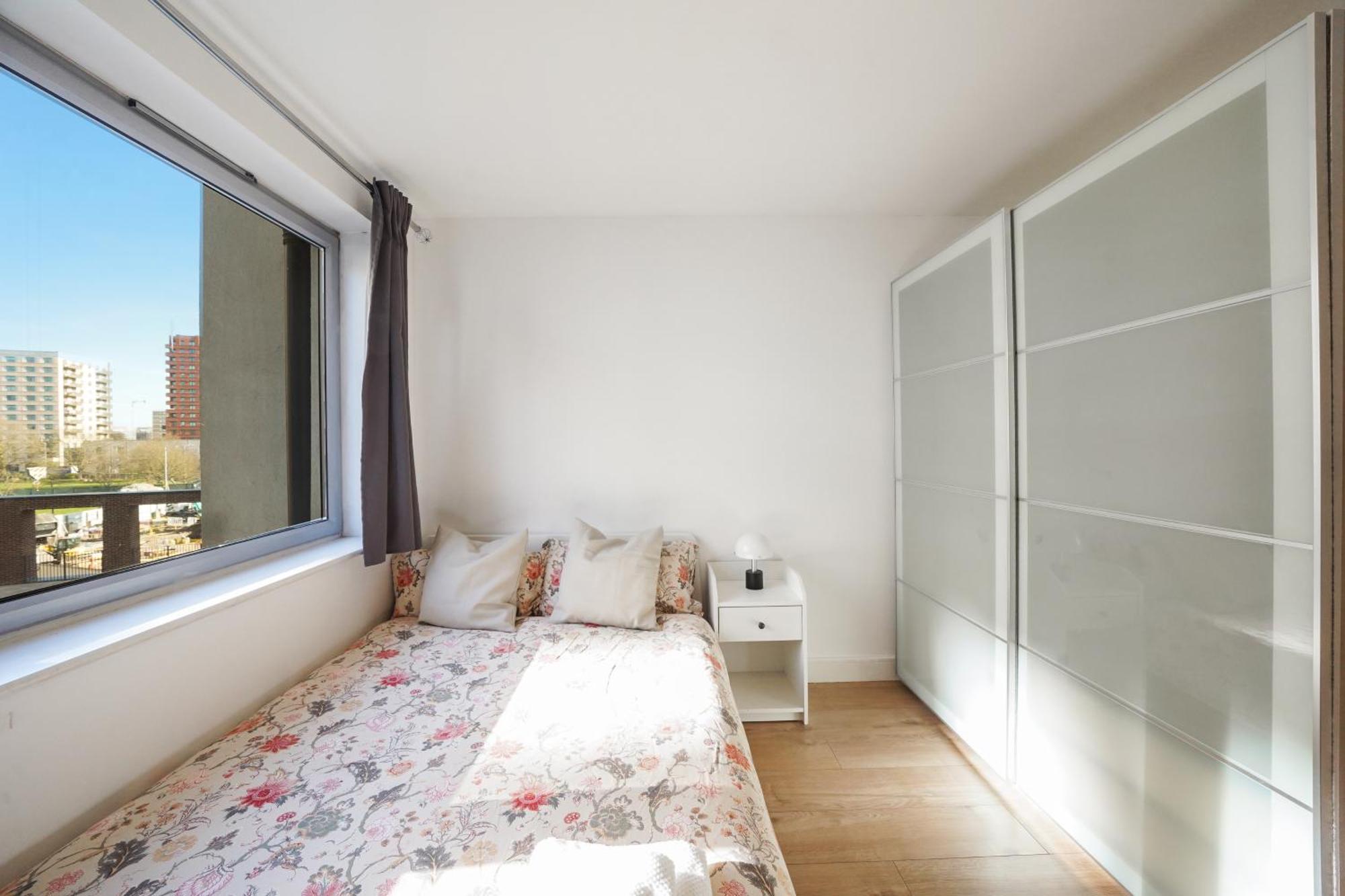 Apartment Riverside - 2 Bedroom & Free Parking